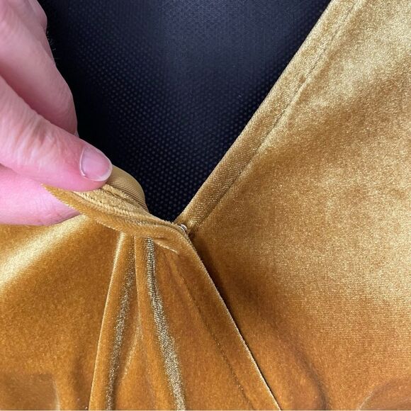 Madewell Smocked Crossover Top Velvet Shirt Blouse Egyptian Gold New Size Small - Picture 7 of 12